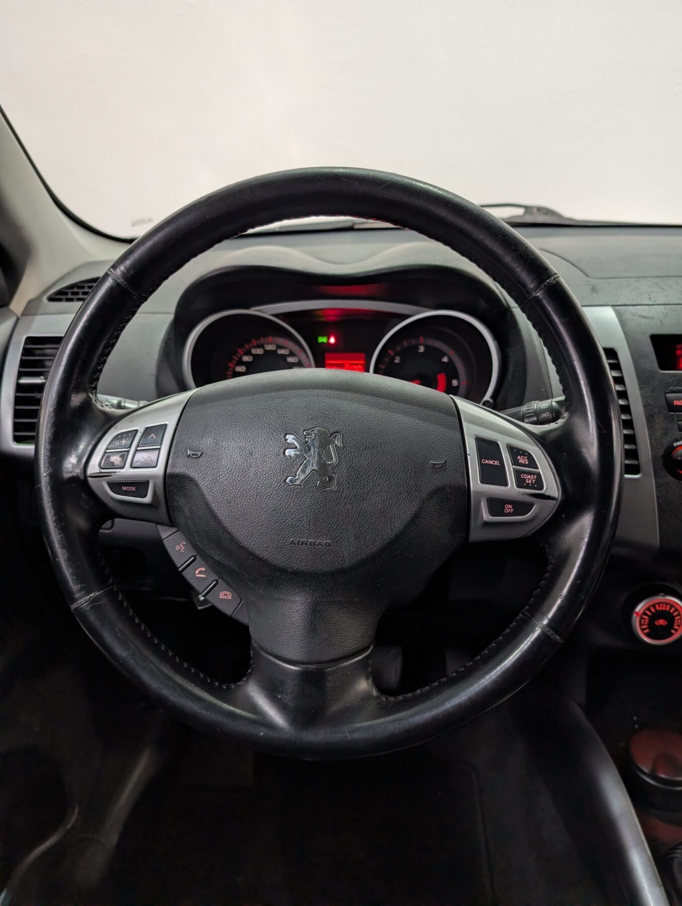 PEUGEOT 4007 Premium 7 Plazas