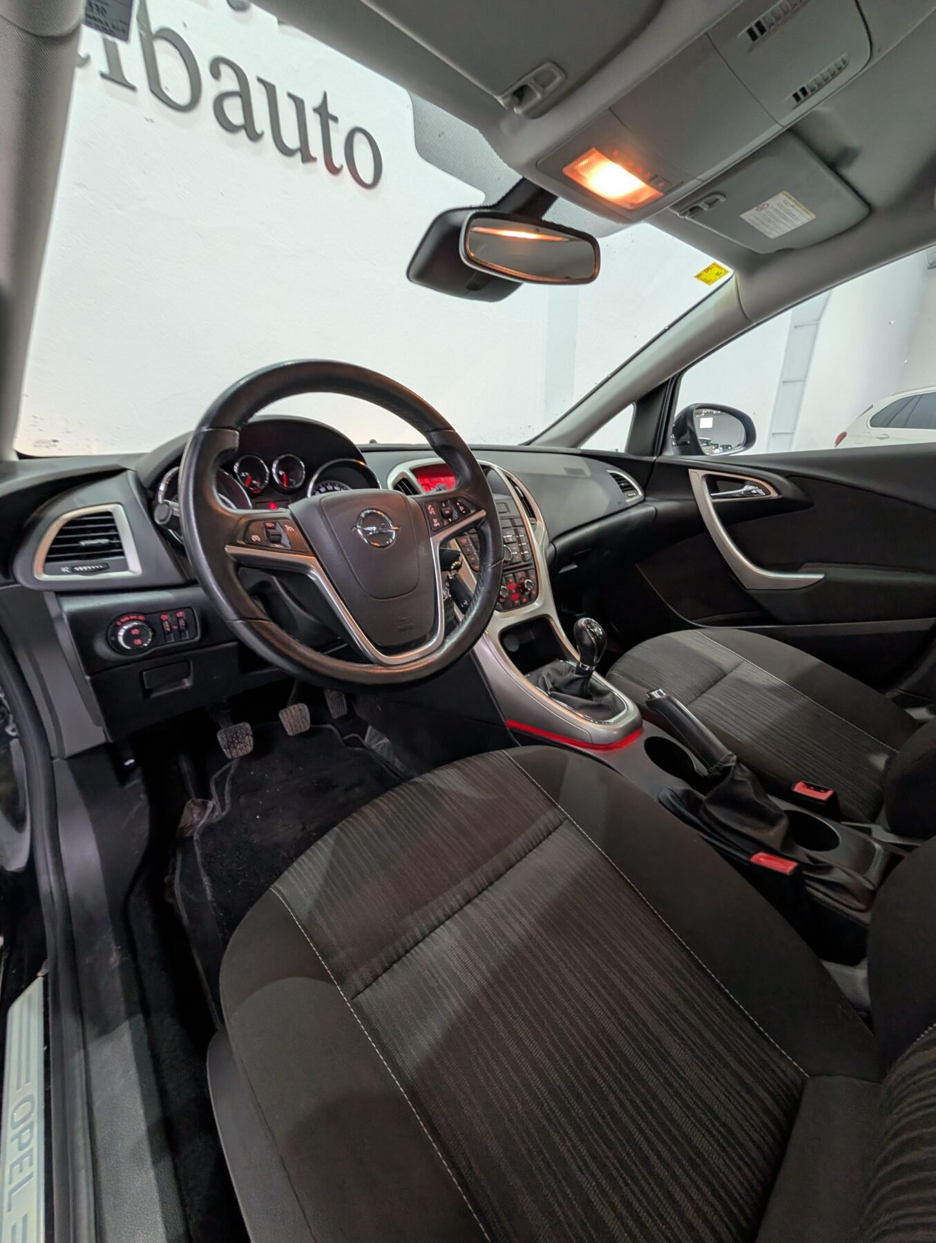 OPEL Astra J HATCHBACK 