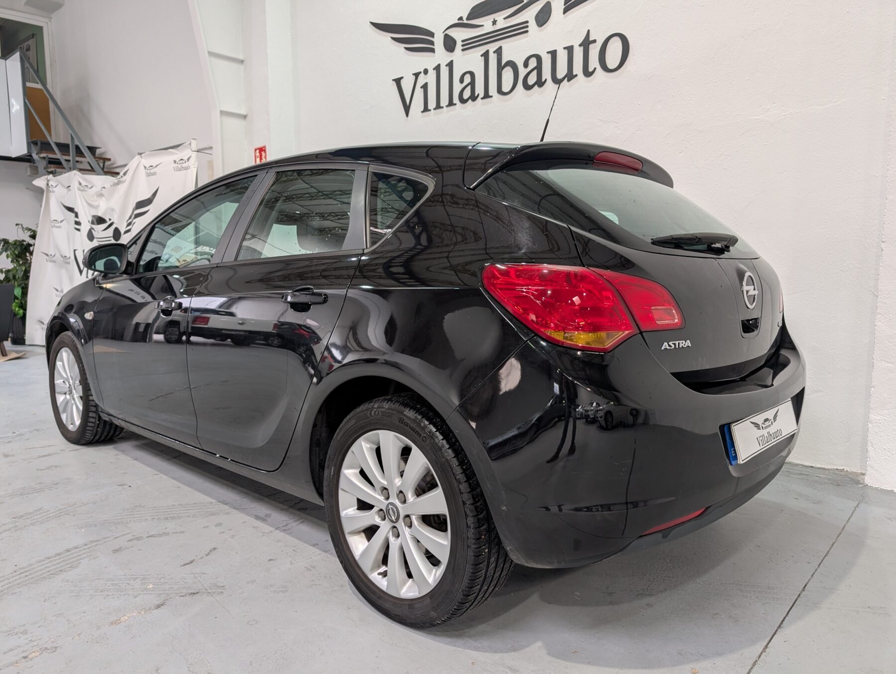 OPEL Astra J HATCHBACK 