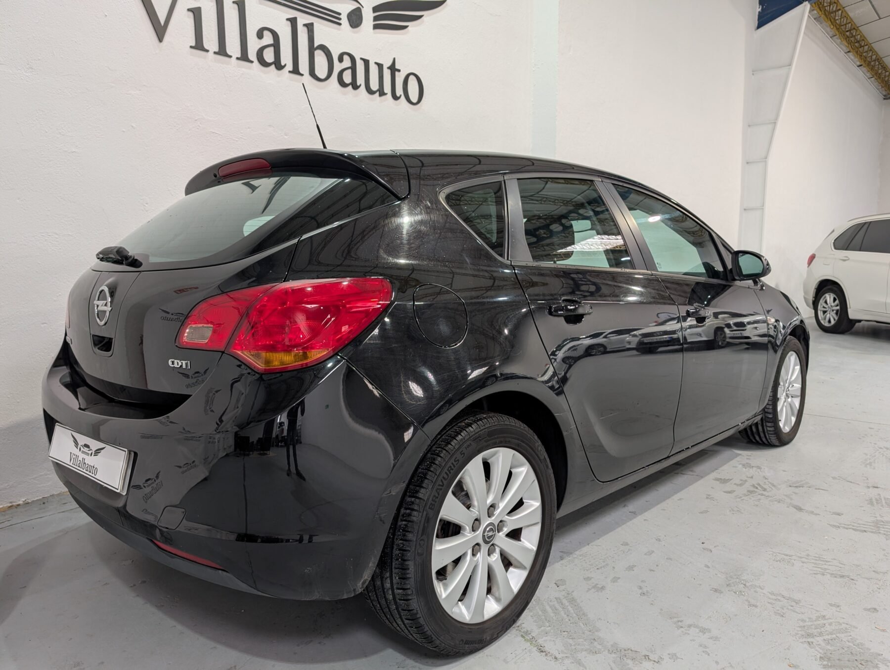 OPEL Astra J HATCHBACK 