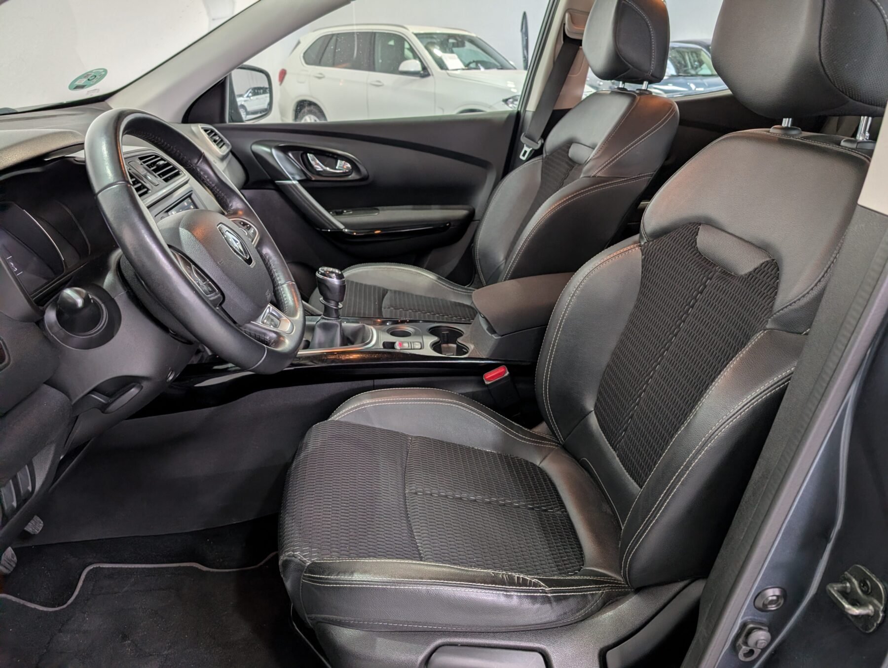 RENAULT KADJAR Limited