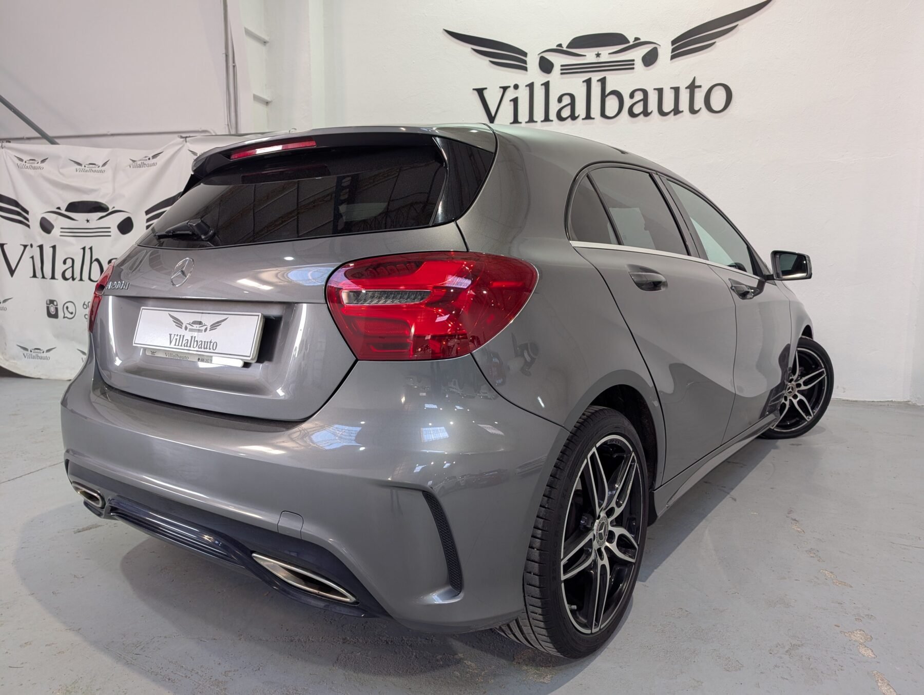 MERCEDES-BENZ A200d Pack AMG