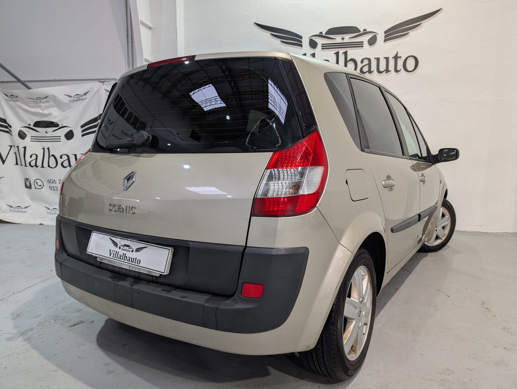 RENAULT Megane Scenic