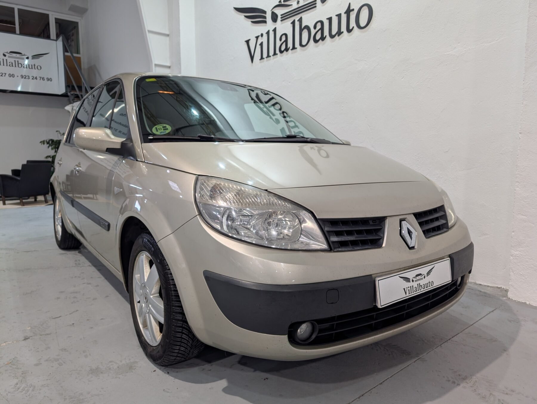 RENAULT Megane Scenic