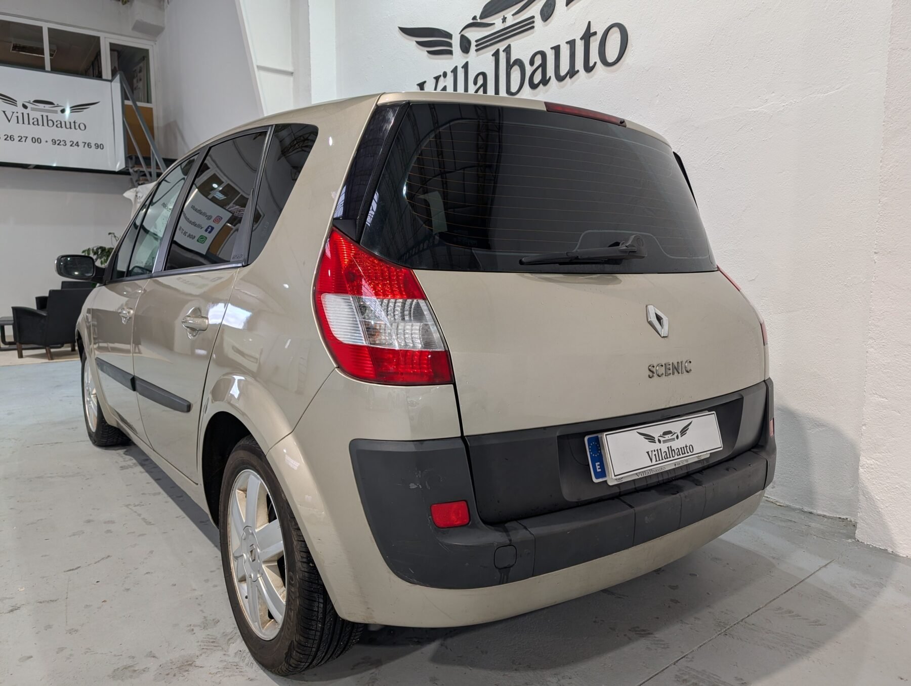 RENAULT Megane Scenic