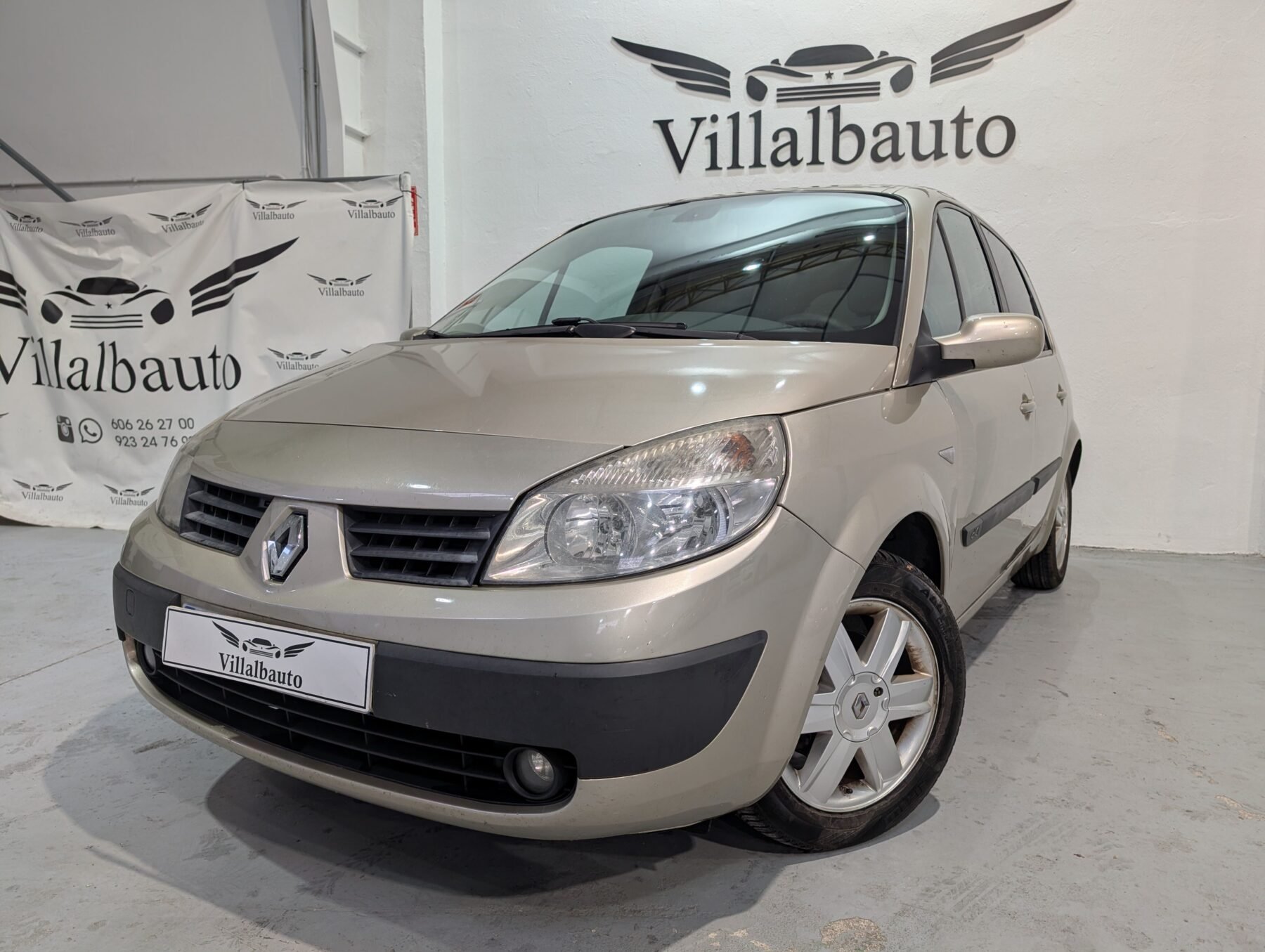 RENAULT Megane Scenic