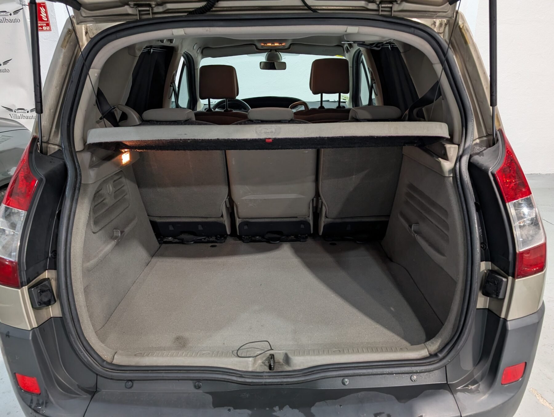 RENAULT Megane Scenic