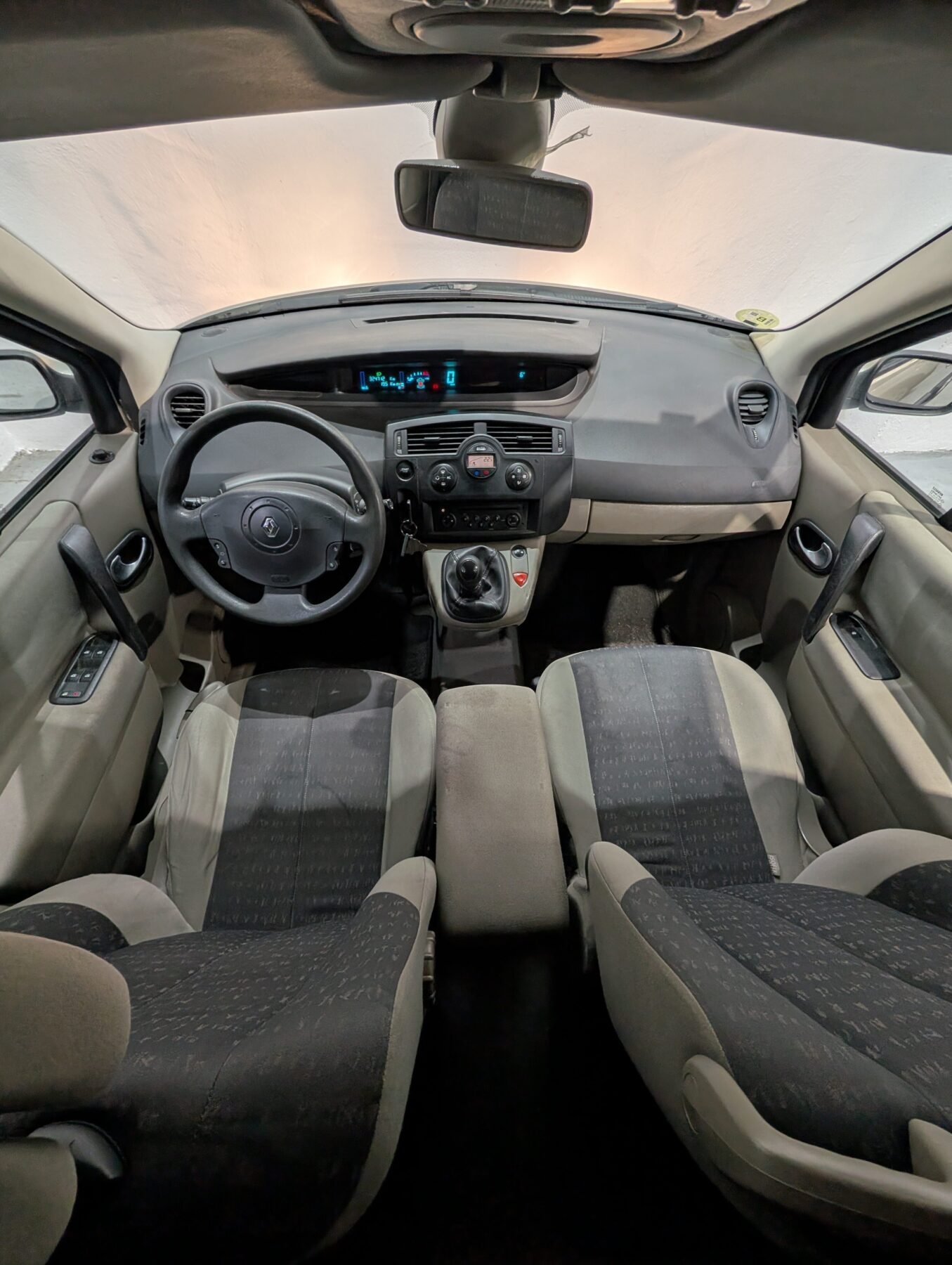 RENAULT Megane Scenic