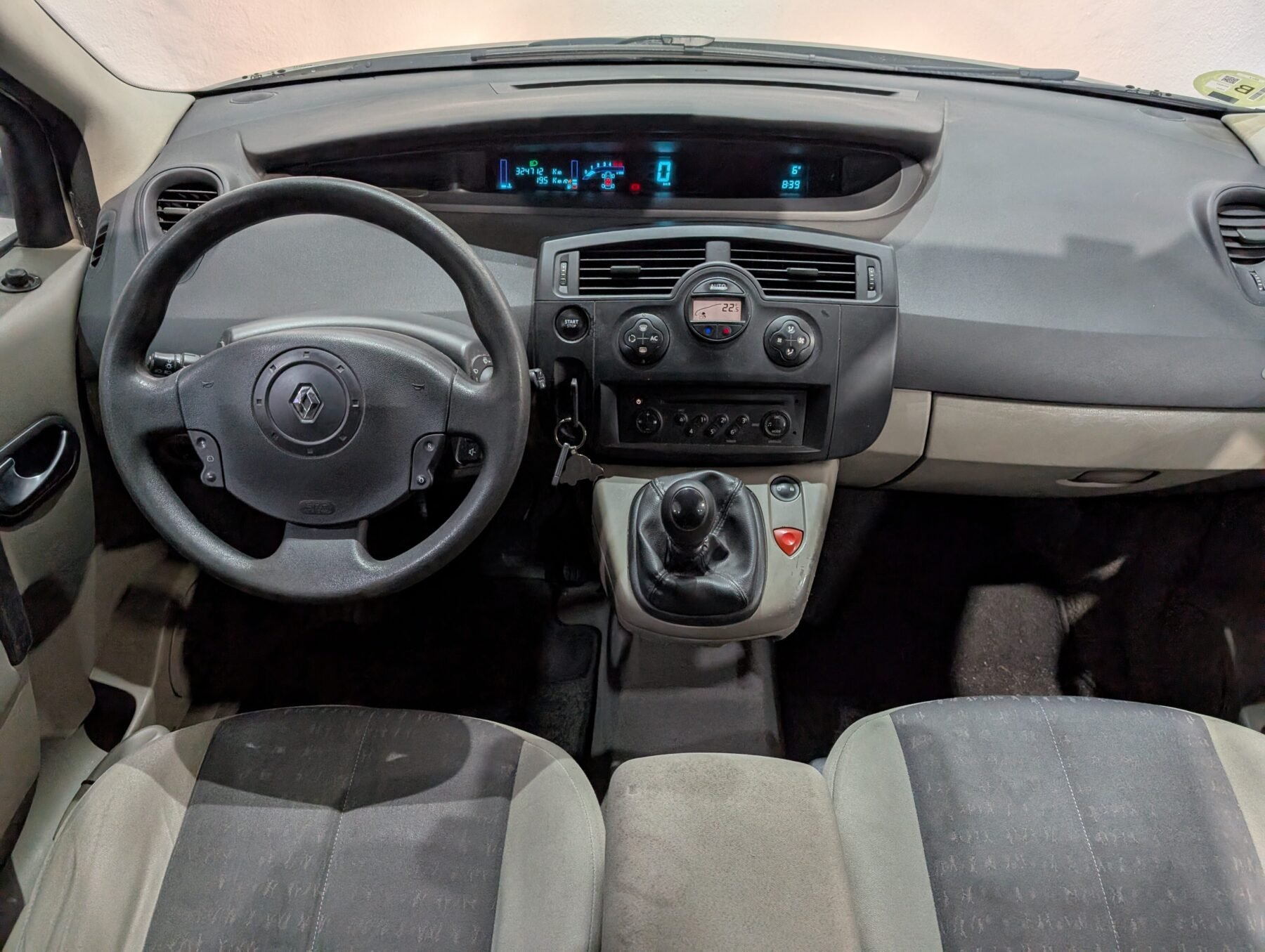 RENAULT Megane Scenic