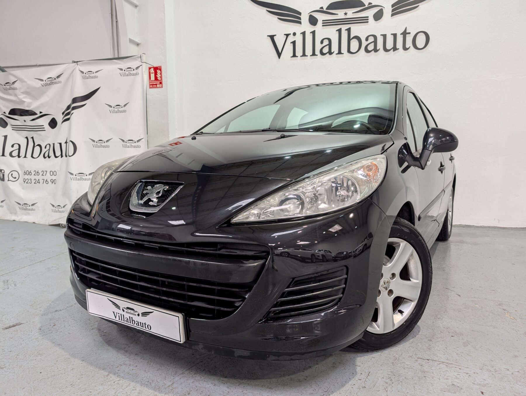 PEUGEOT 207