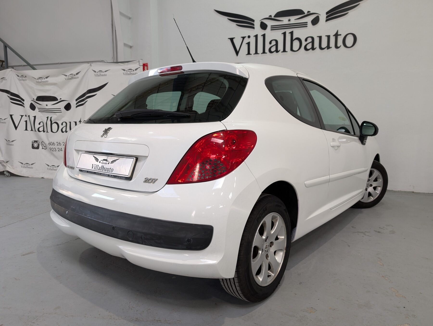 PEUGEOT 207