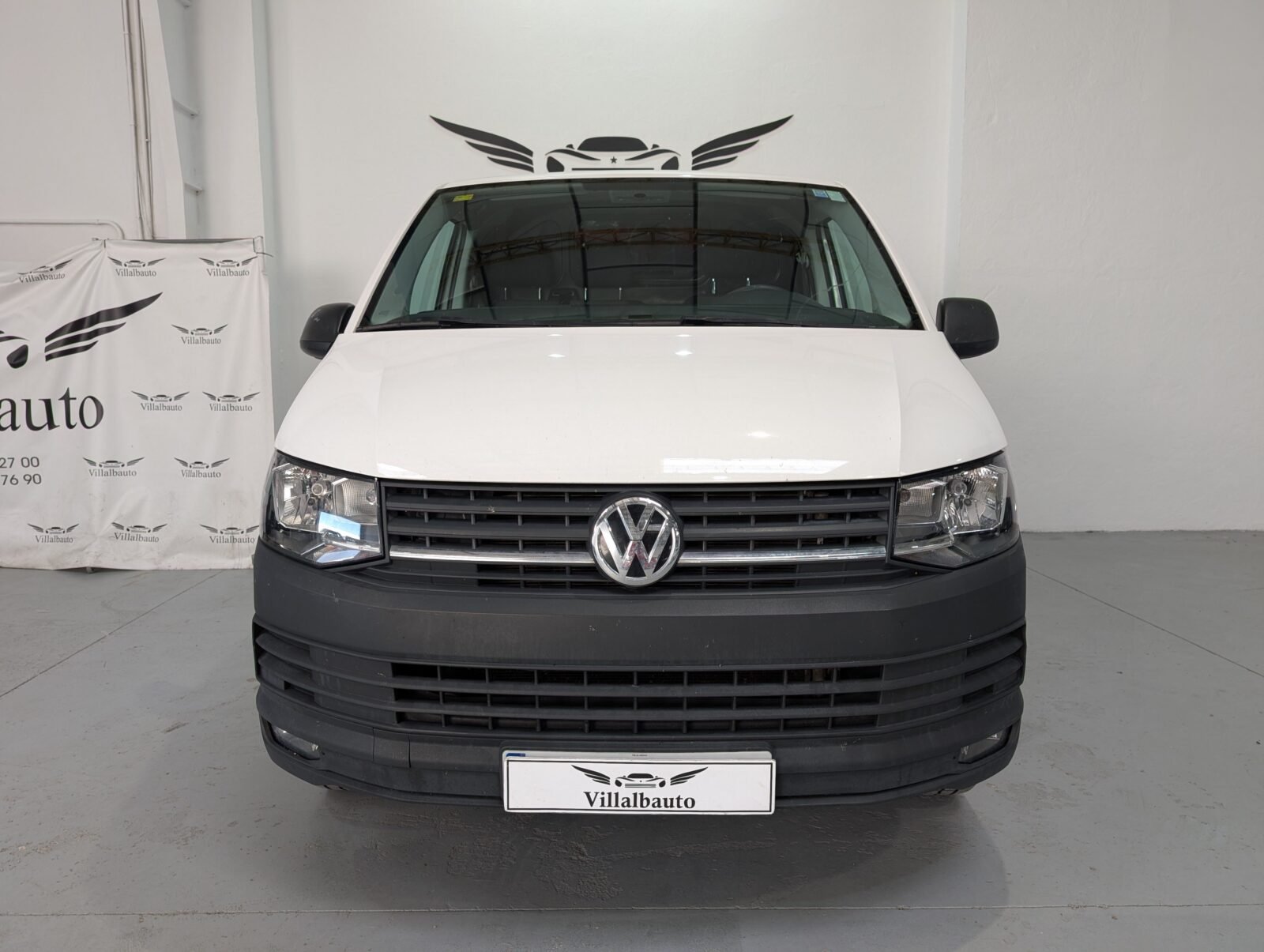 VOLKSWAGEN Transporter 2.0 TDI FURGÓN 