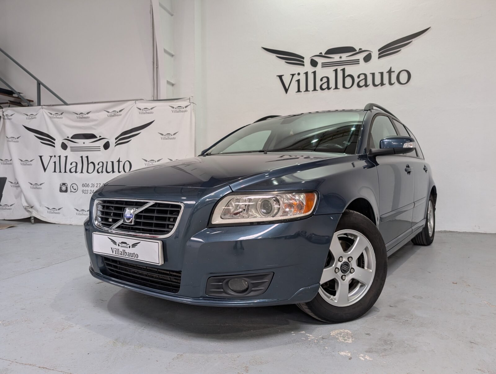 VOLVO V50