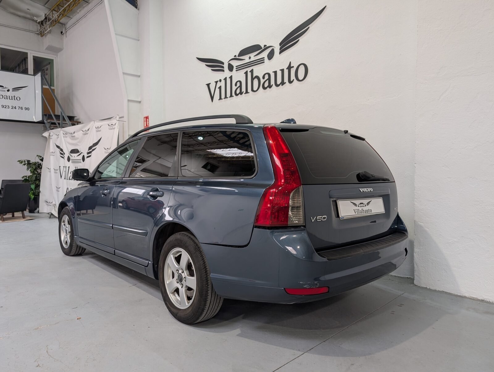 VOLVO V50