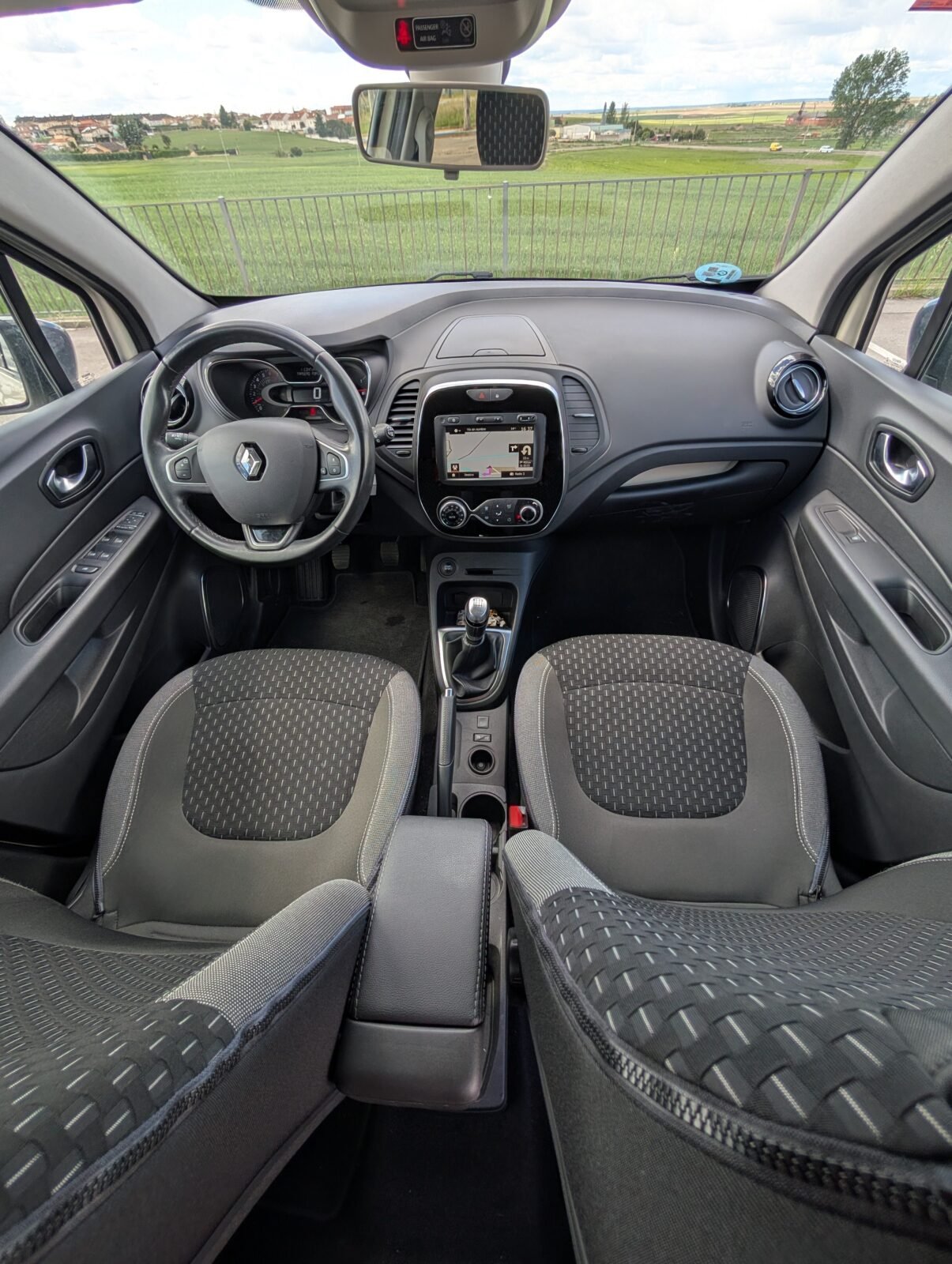 RENAULT CAPTUR Limited TCe