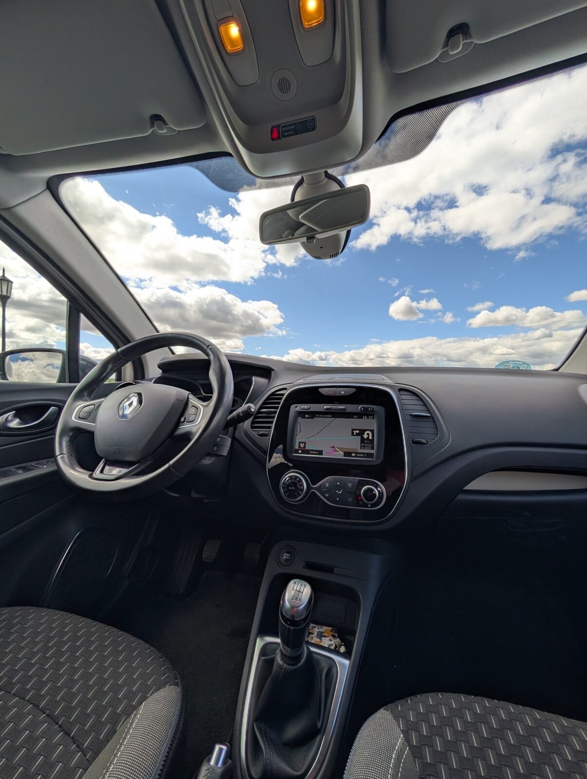 RENAULT CAPTUR Limited TCe