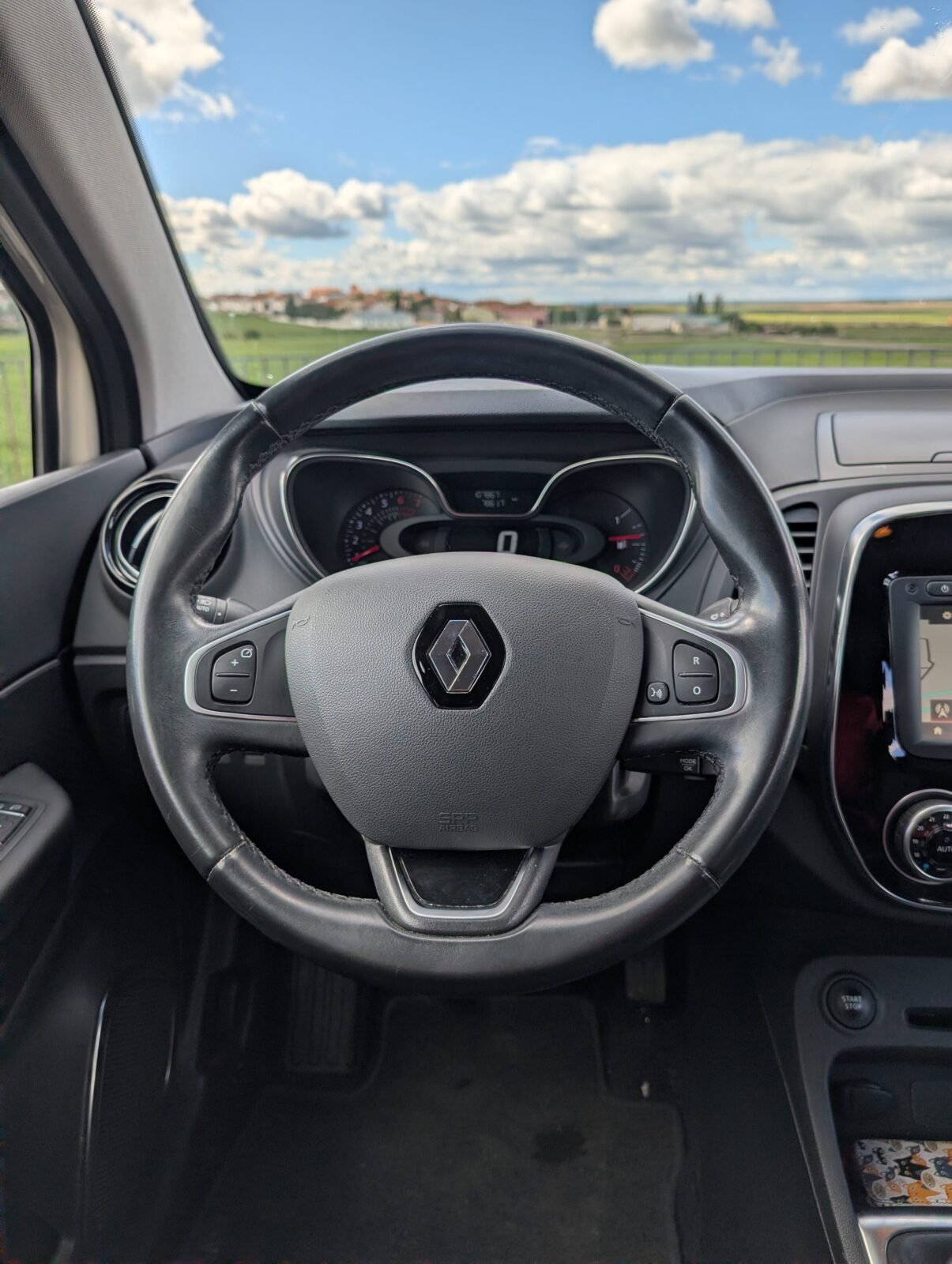 RENAULT CAPTUR Limited TCe