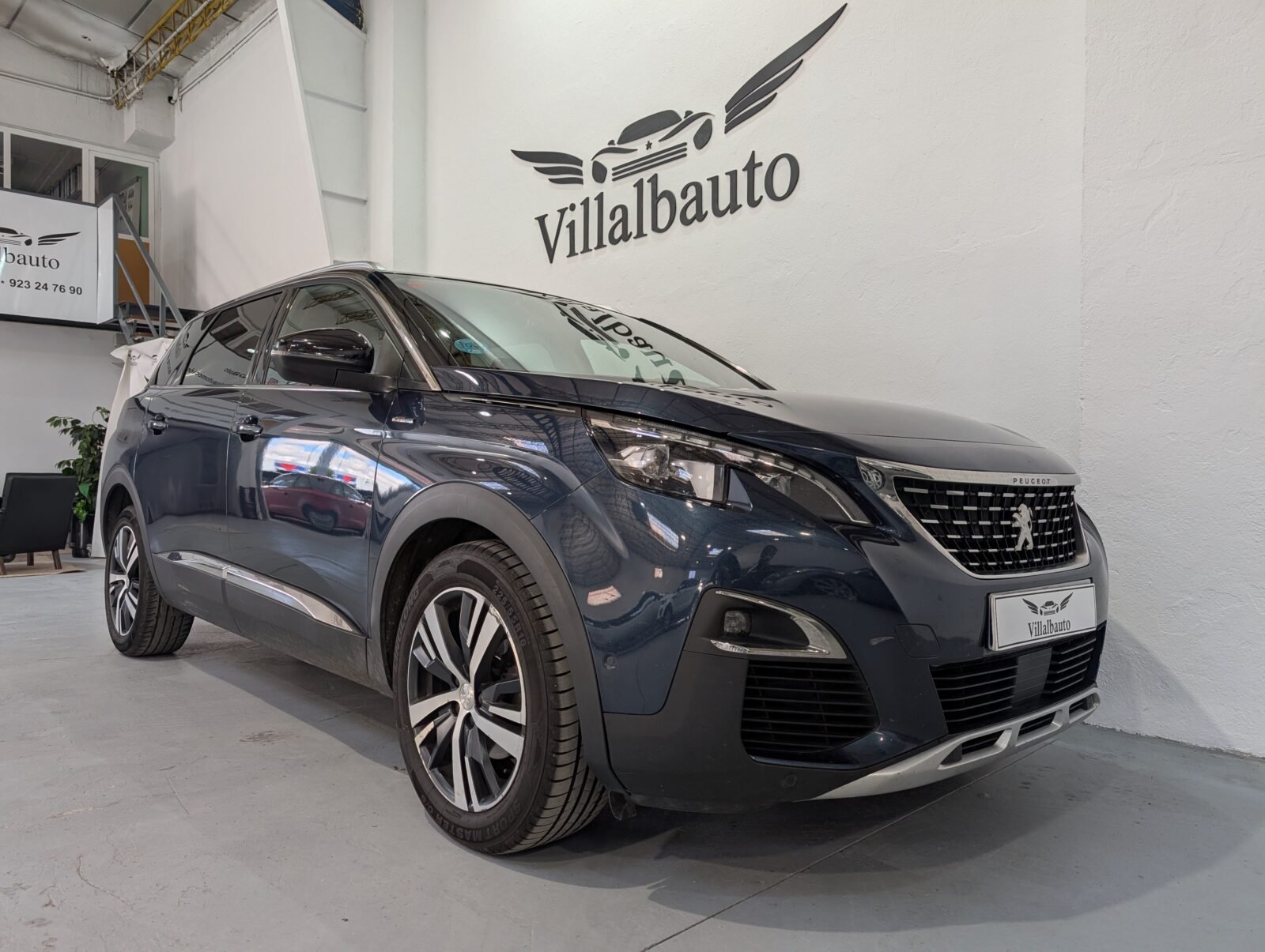 PEUGEOT 5008 GTLine 2.0L BlueHDi