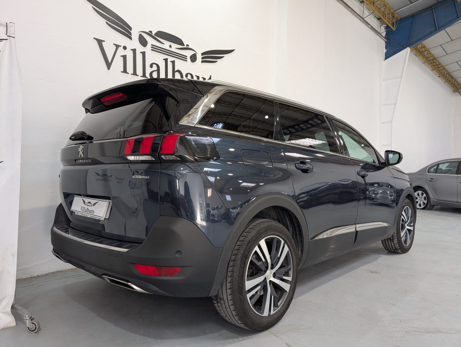 PEUGEOT 5008 GTLine 2.0L BlueHDi