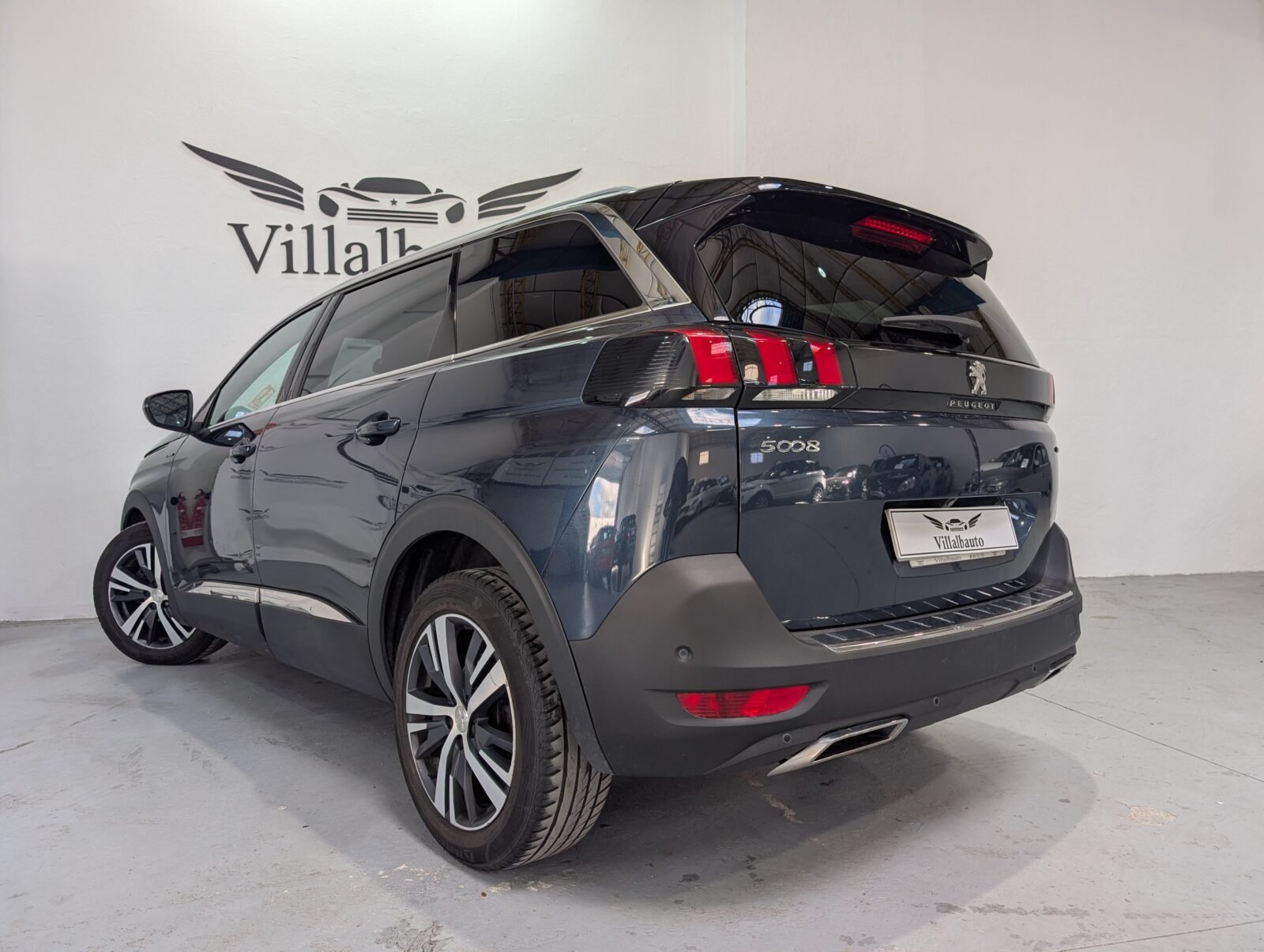 PEUGEOT 5008 GTLine 2.0L BlueHDi