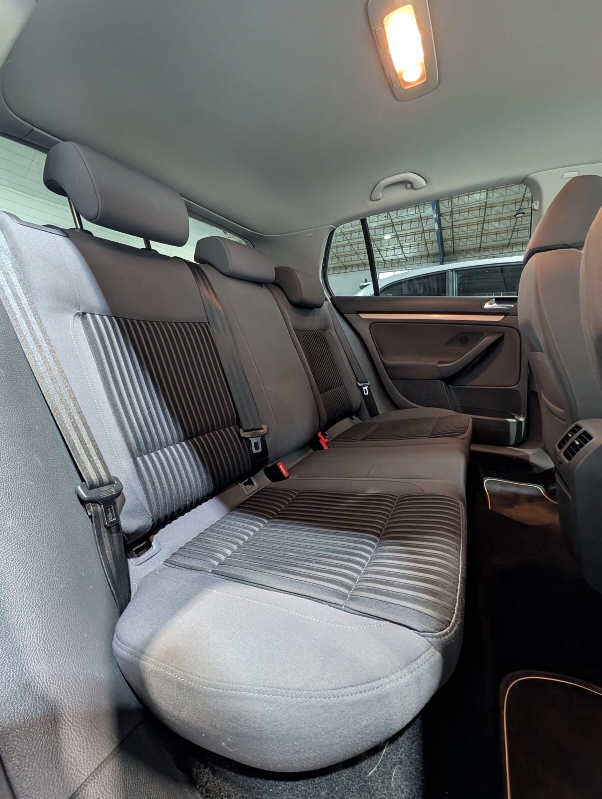 VOLKSWAGEN GOLF 2.0 TDI