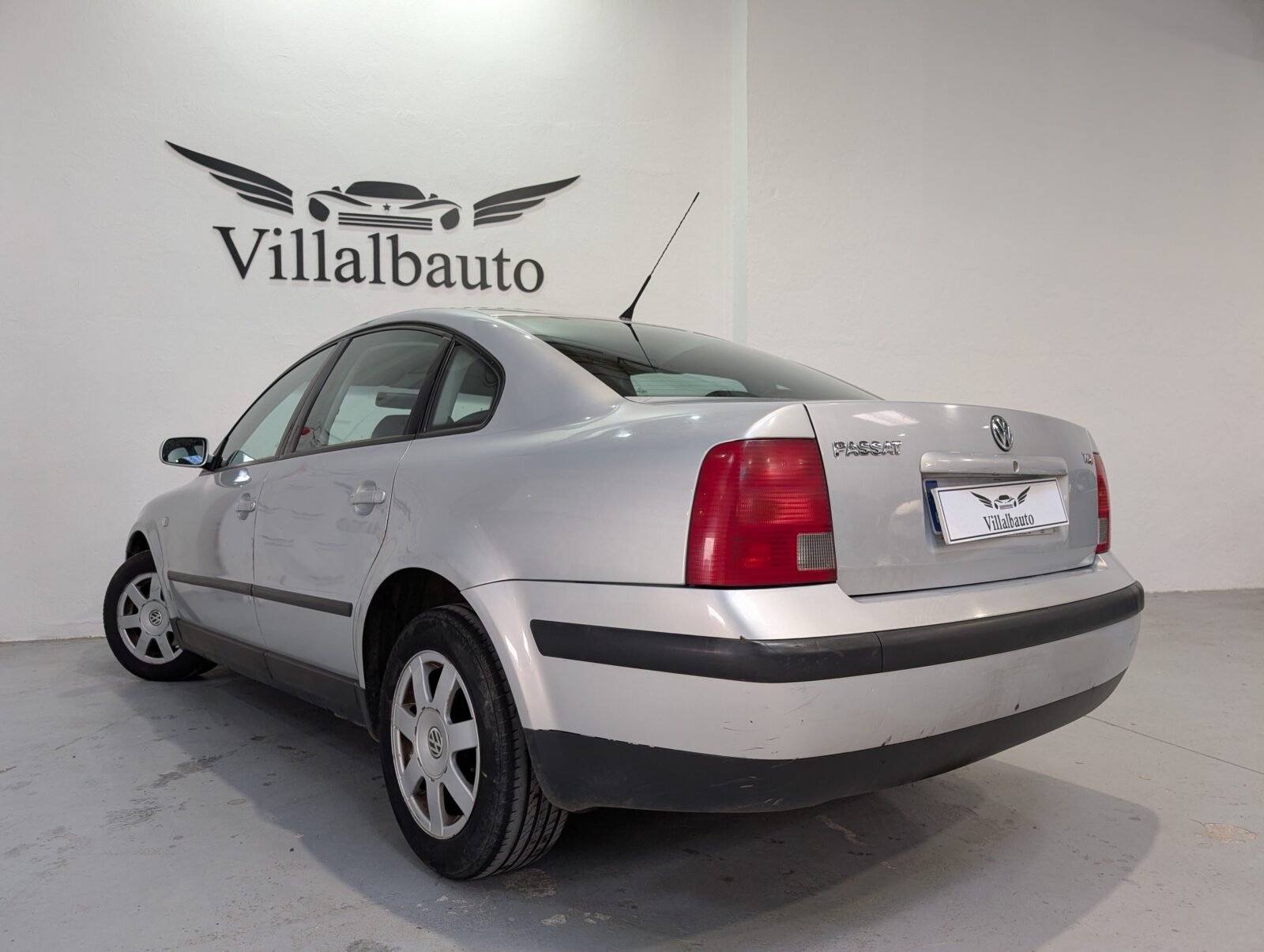VOLKSWAGEN Passat 1.9 TDI