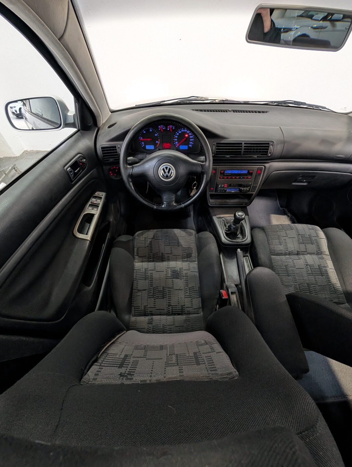 VOLKSWAGEN Passat 1.9 TDI