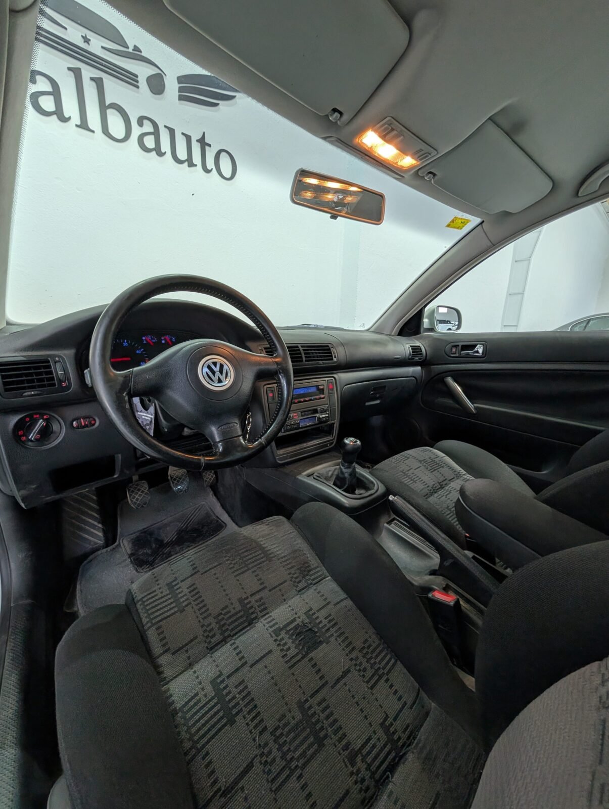 VOLKSWAGEN Passat 1.9 TDI