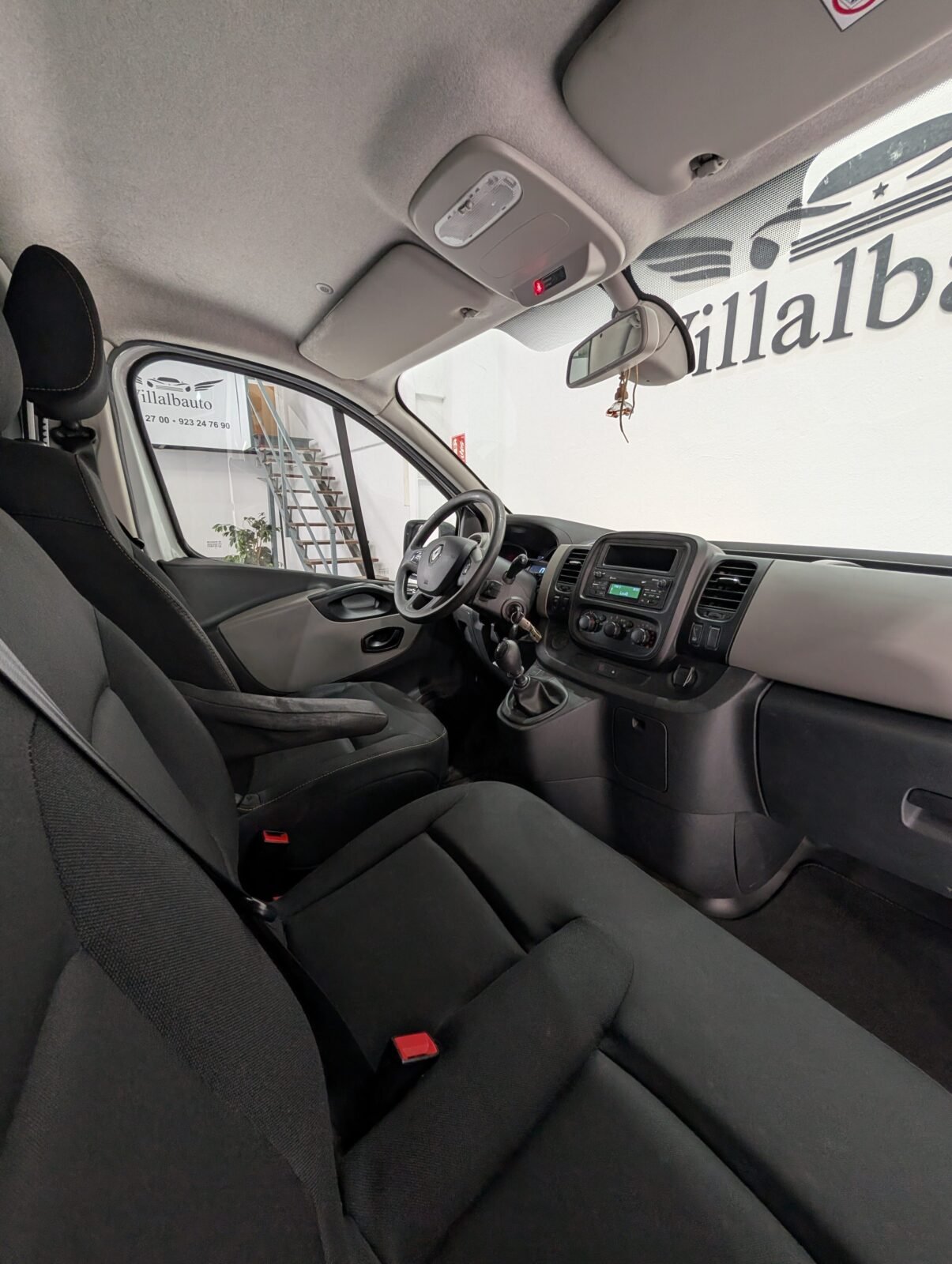 RENAULT Trafic