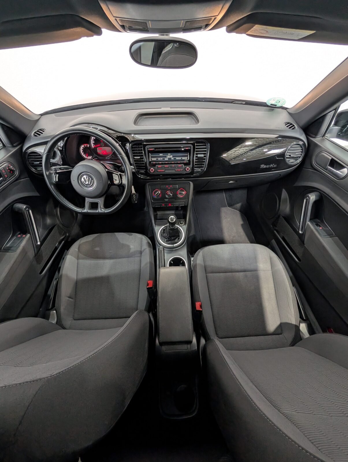 VOLKSWAGEN Beetle DESING 1.2TSI