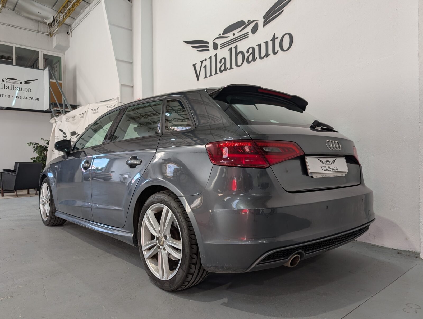 AUDI A3 1.6 TDI S Line 