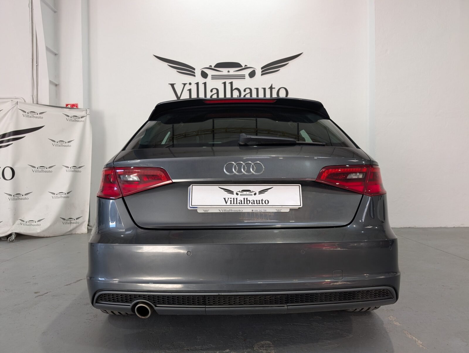 AUDI A3 1.6 TDI S Line 