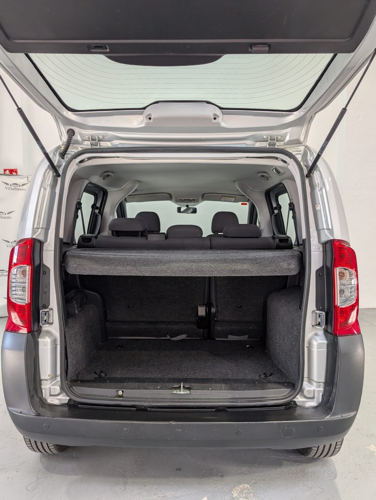 PEUGEOT Bipper Tepee 1.3HDI 75Cv Automática