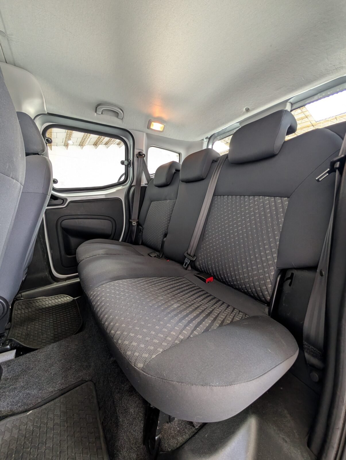 PEUGEOT Bipper Tepee 1.3HDI 75Cv Automática