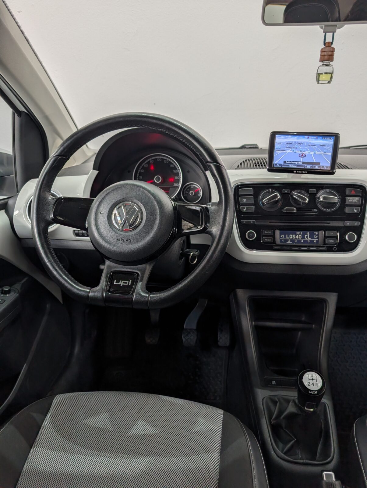 VOLKSWAGEN UP!