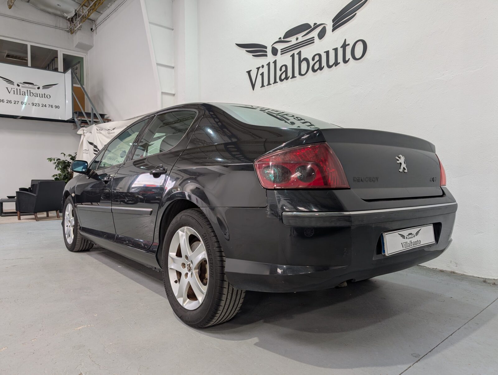 PEUGEOT 407