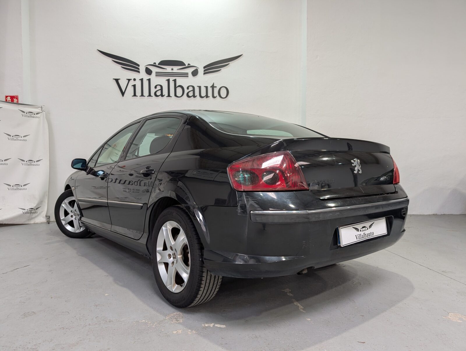 PEUGEOT 407