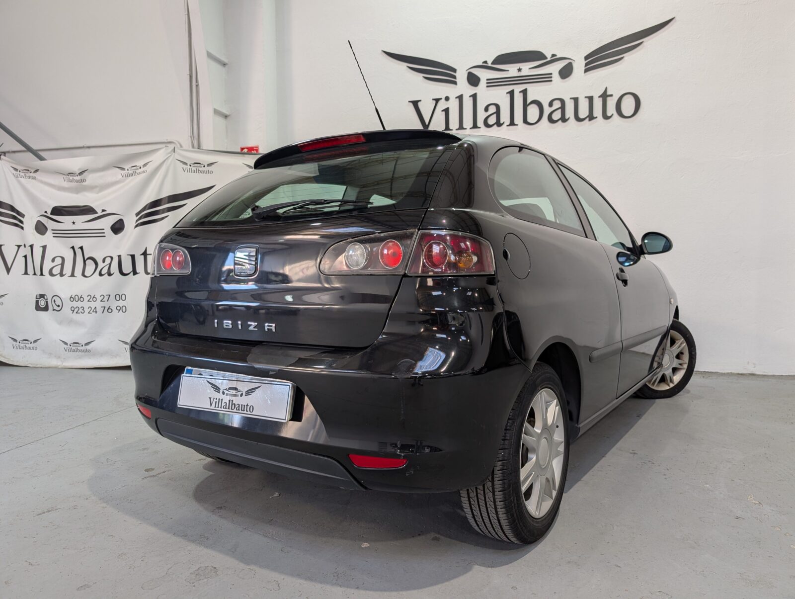 SEAT IBIZA